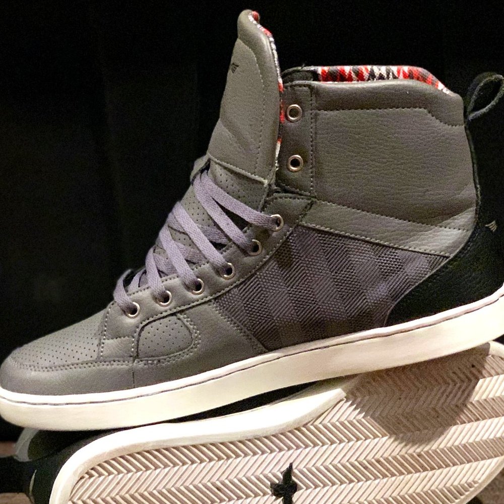 *Rare* Creative Rec Solano - CRM17H73